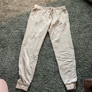 Light pink gymshark jogger sweatpants